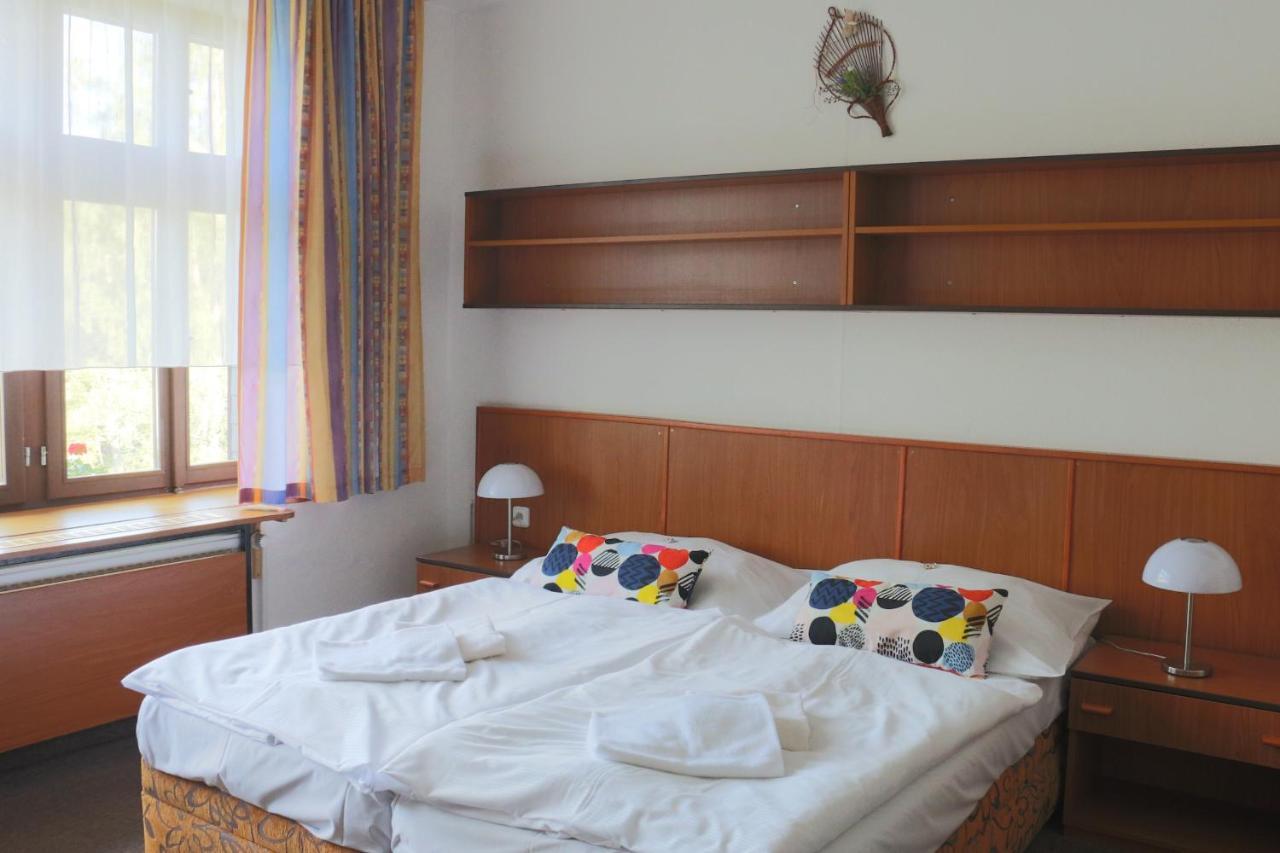 Hotel Maredis Корженов Экстерьер фото