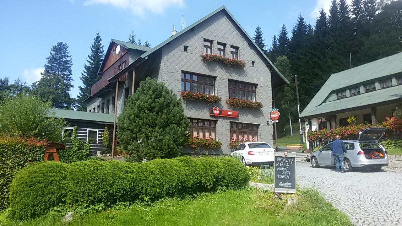 Hotel Maredis Корженов Экстерьер фото
